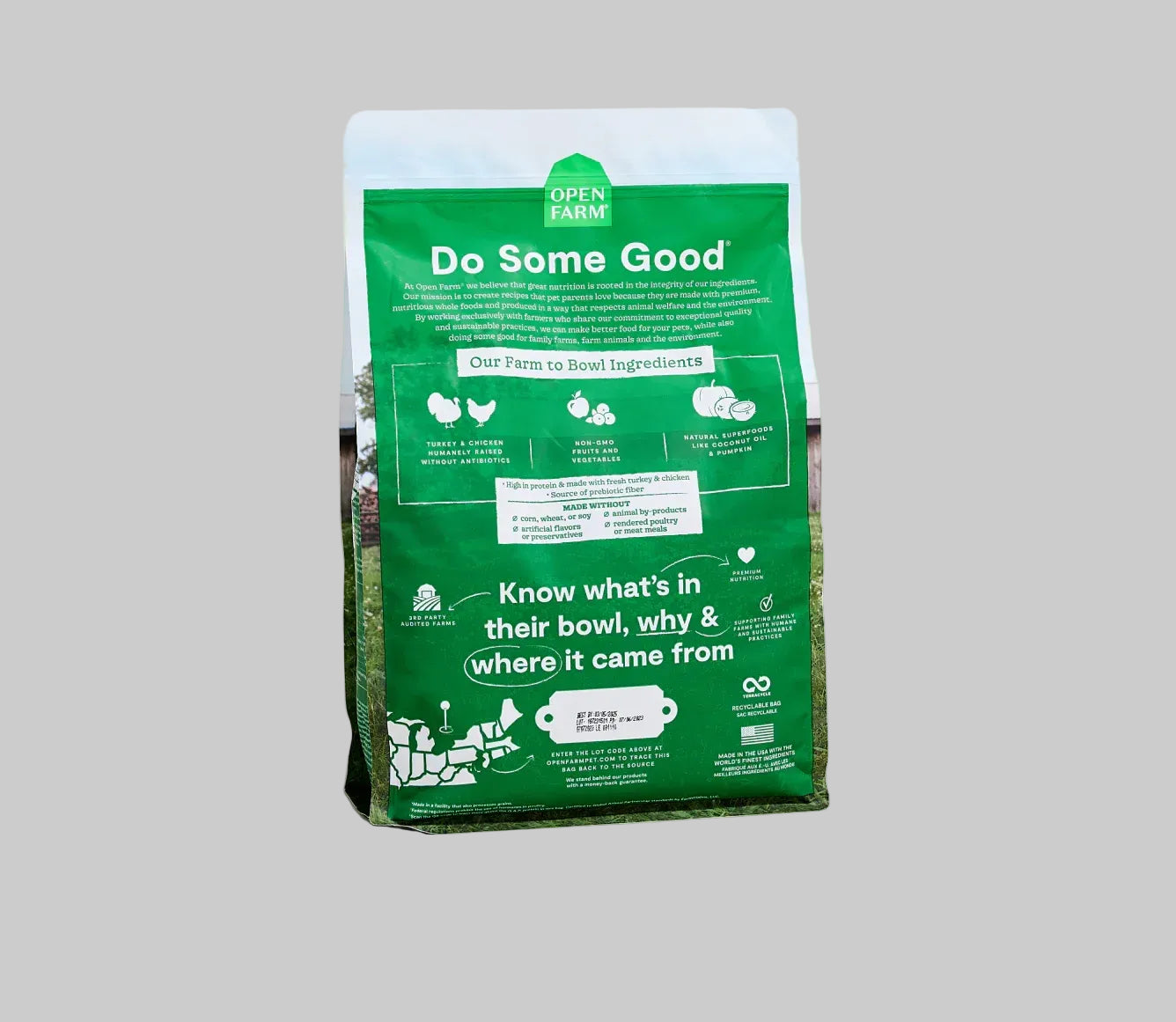 Green bag of Open Farm pet food 